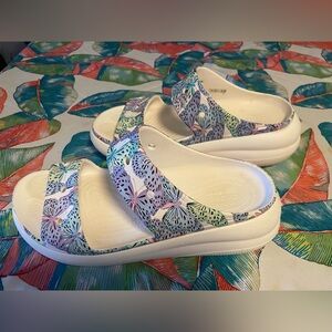 Colorful Crocs Sandals Unisex-Adult Crush Butterfly Chunky Platform W11 M9